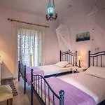 Villa Iliaktida - Private Pool, Garden, Outdoor Kitchen & Bbq