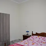 Val\'S Place