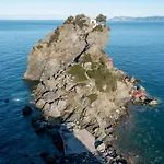 Spilia House Skopelos