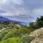 Seaside Villa: Private Pool, Mountain View For 6