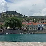 Rizaki Cottage In Nafpaktos
