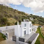 Ioannis House