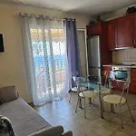 Type Aa5Rcocomat Bed Quality Apartment