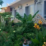 Anemomylos Apartments