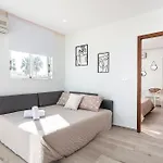 Fill In Beachfront Apartment