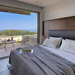 Prima Vista Beachfront Boutique Hotel