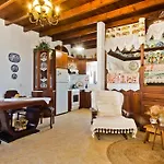 Villa Symone