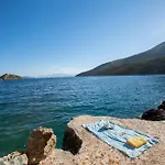 Villa Kastos - Stylish Luxury Villa With Direct Sea Access