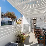 Santorita Suites