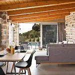 Nature Villas Myrthios