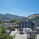 Isla Villas & Suites