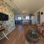 Beachfront 2Br Garden Bbq Seaview Quietretreat