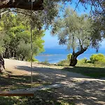 Olive Grove Cottage - Excellent View