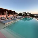 Akre Hotel - Designed For Adults
