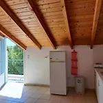 Filoxenia Apartment 9