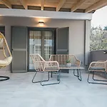 Naias Nemeia Luxury Rooms