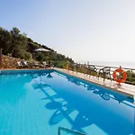 Blue Horizon Suites