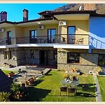Voreas Hotel