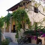 Sini Apartments 3A