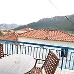 Sapho\'S House