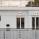 Hydra Apartment