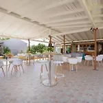 Louvre Hotel
