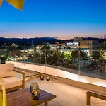 Piazza Suites