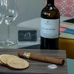 Street 90 Lux Aparts