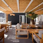 Daedalus Hotel