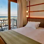 Sunrise Hotel