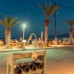 Maistrali Sea View Apartments