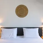 Nostos Apartments Kamari