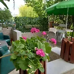 Peramos Apartments