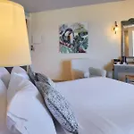 Sissi Bay Resort
