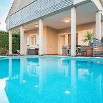 Athina Sea Villa Close To Athens