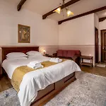 Giamandes Hotel