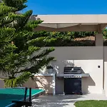 Villa Ligaria Pinnacle