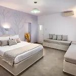 Vinas Place City Center