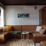 Alisaxni Seaside Studio