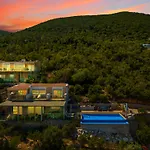 Alfresco Villas