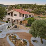 Chariclea Villa