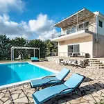 Villa Porto Katsiki
