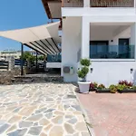 Sithoniars Melora Luxury Apartment