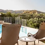Olympia Zervea Studios With Pool - Apartment