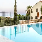 Olympia Zervea Studios With Pool - Apartment