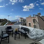 Sonia\'S Luxury Apartment With Jacuzzi