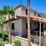 Kipo Paradiso Spa, Yoga & Gym Resort