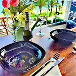 Lux Suite Sea Front Avra