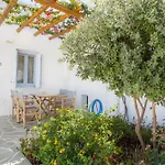 Amphitrite Apartments Skyros