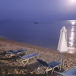 Fotis Beach Apartment At Komi